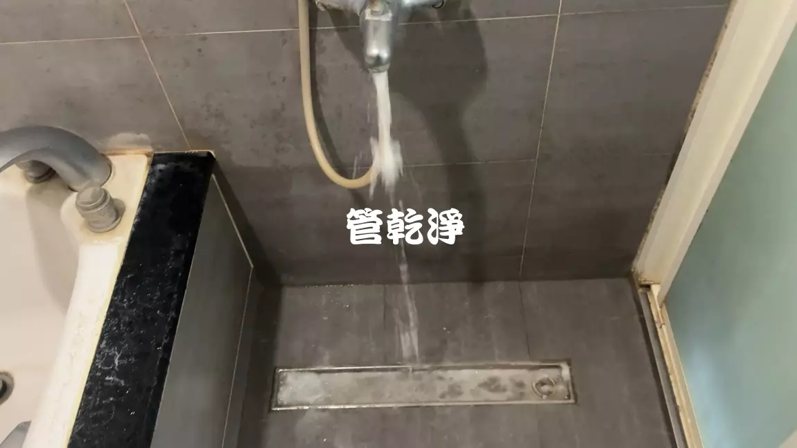龍頭噴出泡沫髒水.. 桃園 大業路 洗水管